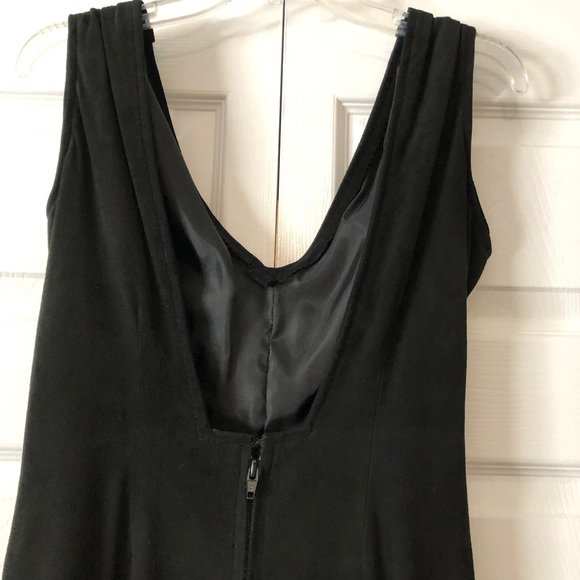 Size 6 woman’s ultra suede cocktail dress - Picture 4 of 4